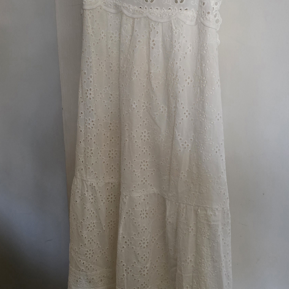 Elegant White Lace Dress, Current Air